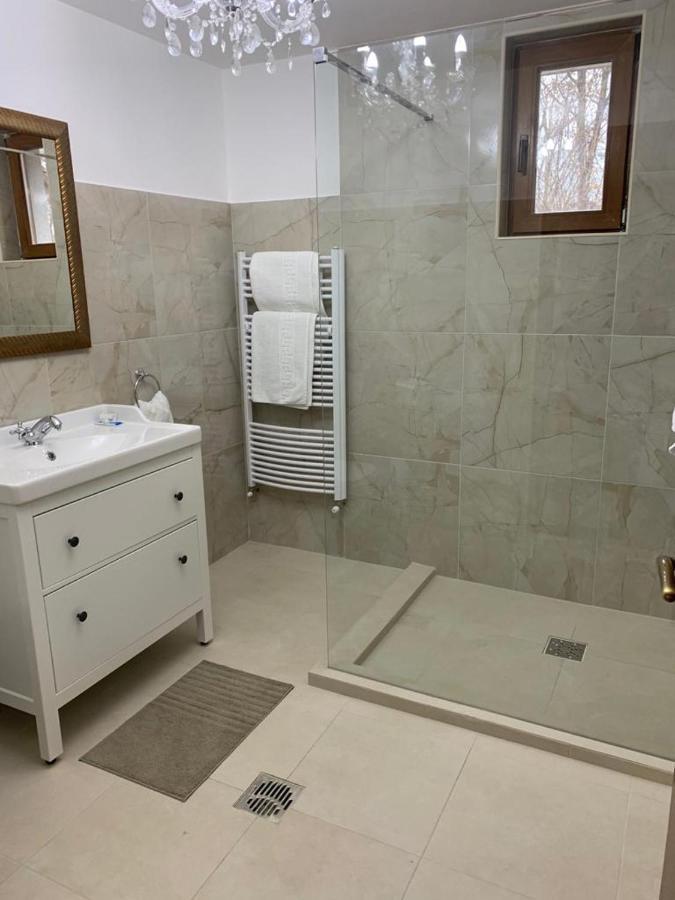 Motel Cincis Bagian luar foto